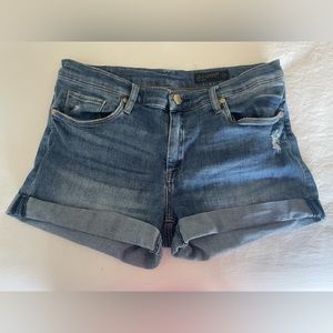 BlankNYC Fulton Roll Up Short